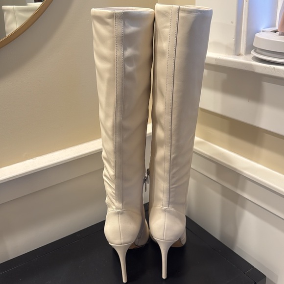 Vince Camuto Fendels Boot - Warm White NWT! - Picture 10 of 13